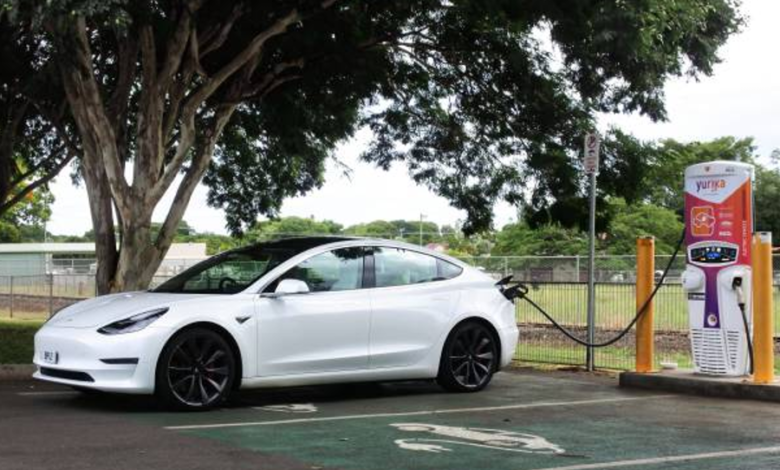 The Importance of Destination Charging for Tourism Hotspots: Charging On the Go